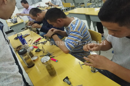 庆云学开锁修锁技术